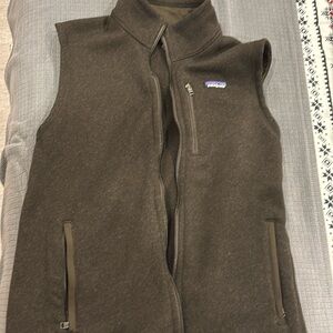 Patagonia men’s Better Sweater fleece vest, size Large